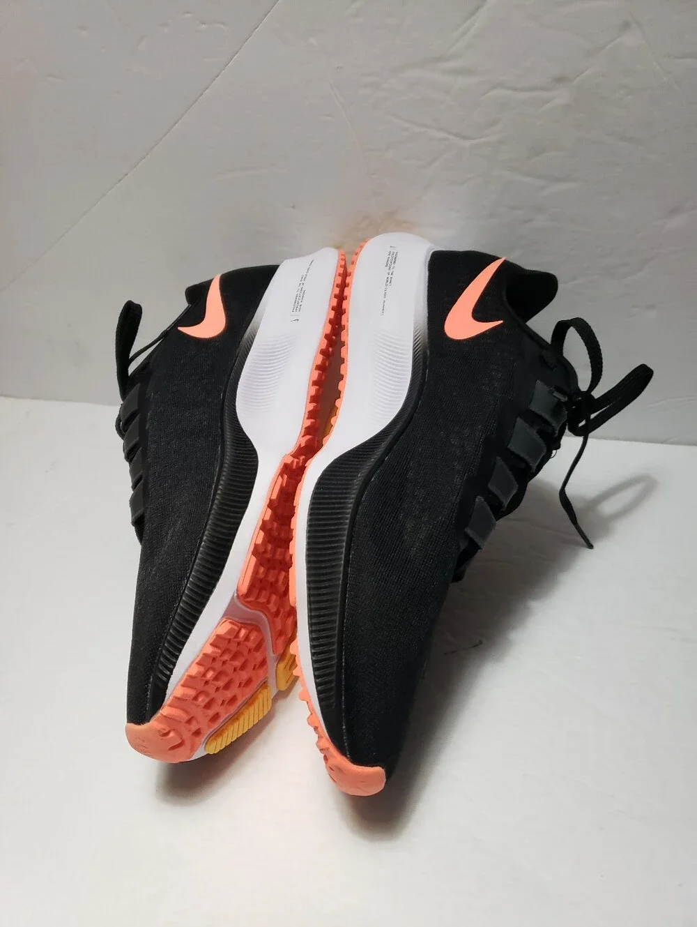 NIKE Air Zoom Pegasus 37 Black/Bright Men's Sneakers Size 9.5 (27.5 Cms)